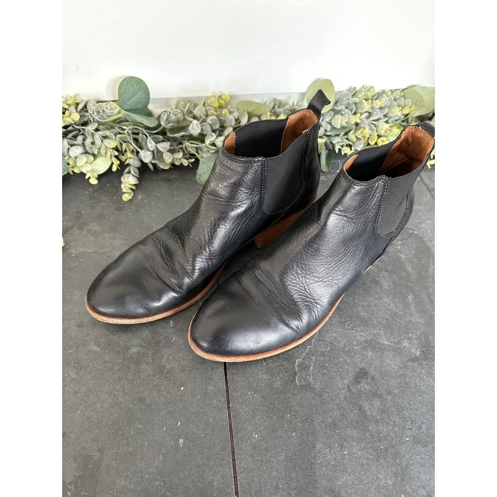 Frye Carson Black Leather Chelsea Ankle Boots 10M Women 3471586